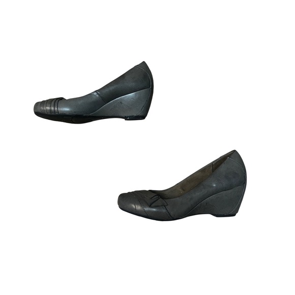 Natural Soul by Naturalizer Shoes - Elena Gilbert Core Natural Soul by Naturalizer Elle Dark Grey Wedge Pumps Y2K